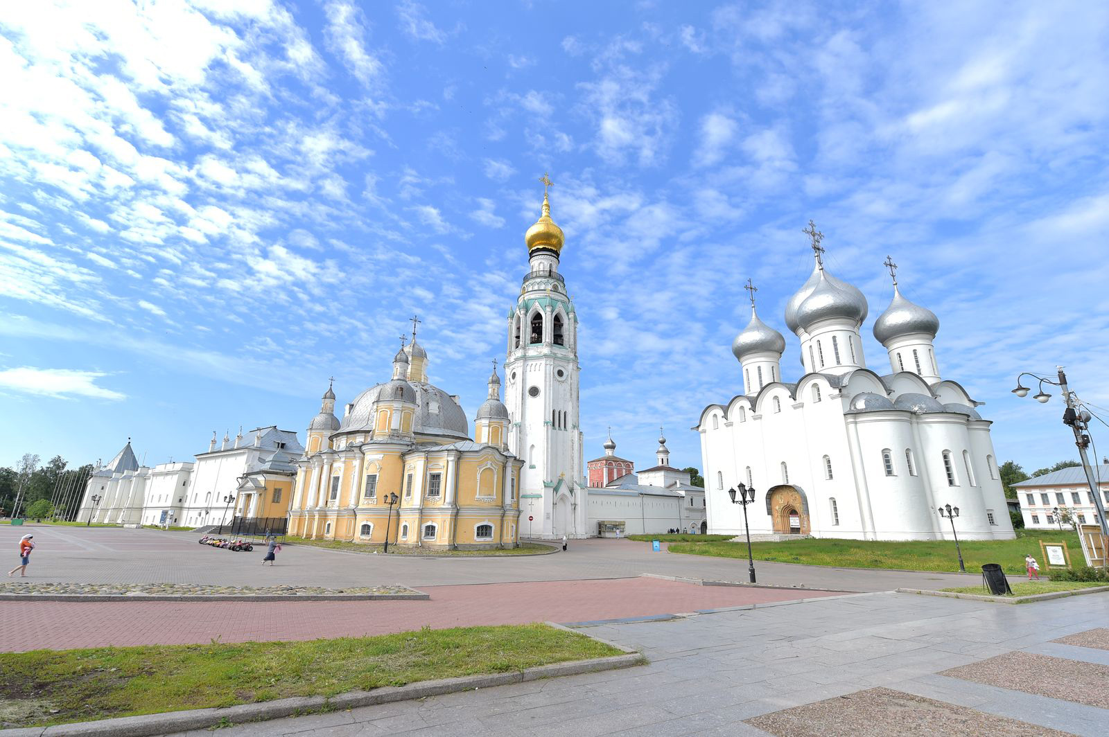 Фото храм вологда. Софийский собор Вологда. Софийский собор Вологодского Кремля. Храм Софии премудрости Божией в Вологде. Собор Софии премудрости Божией в Вологде (Софийский собор).