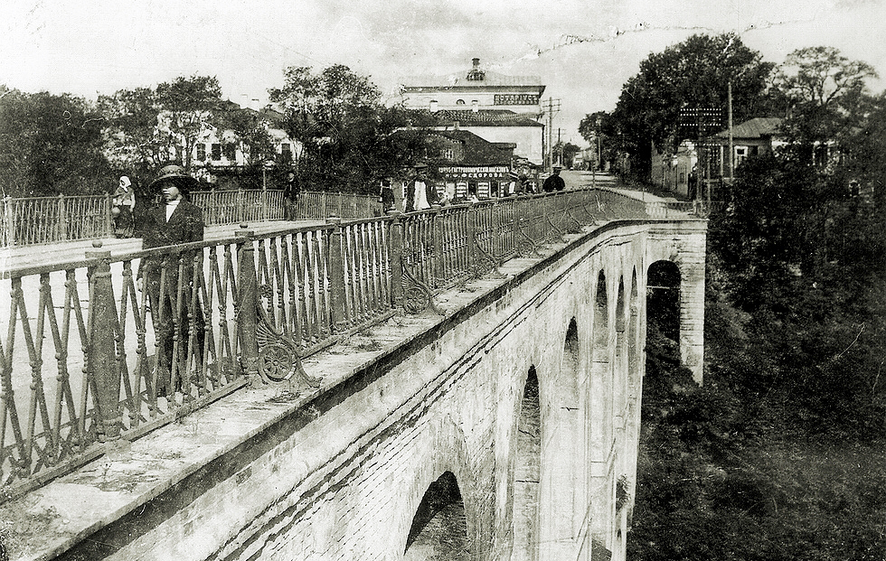 Каменный мост 1943