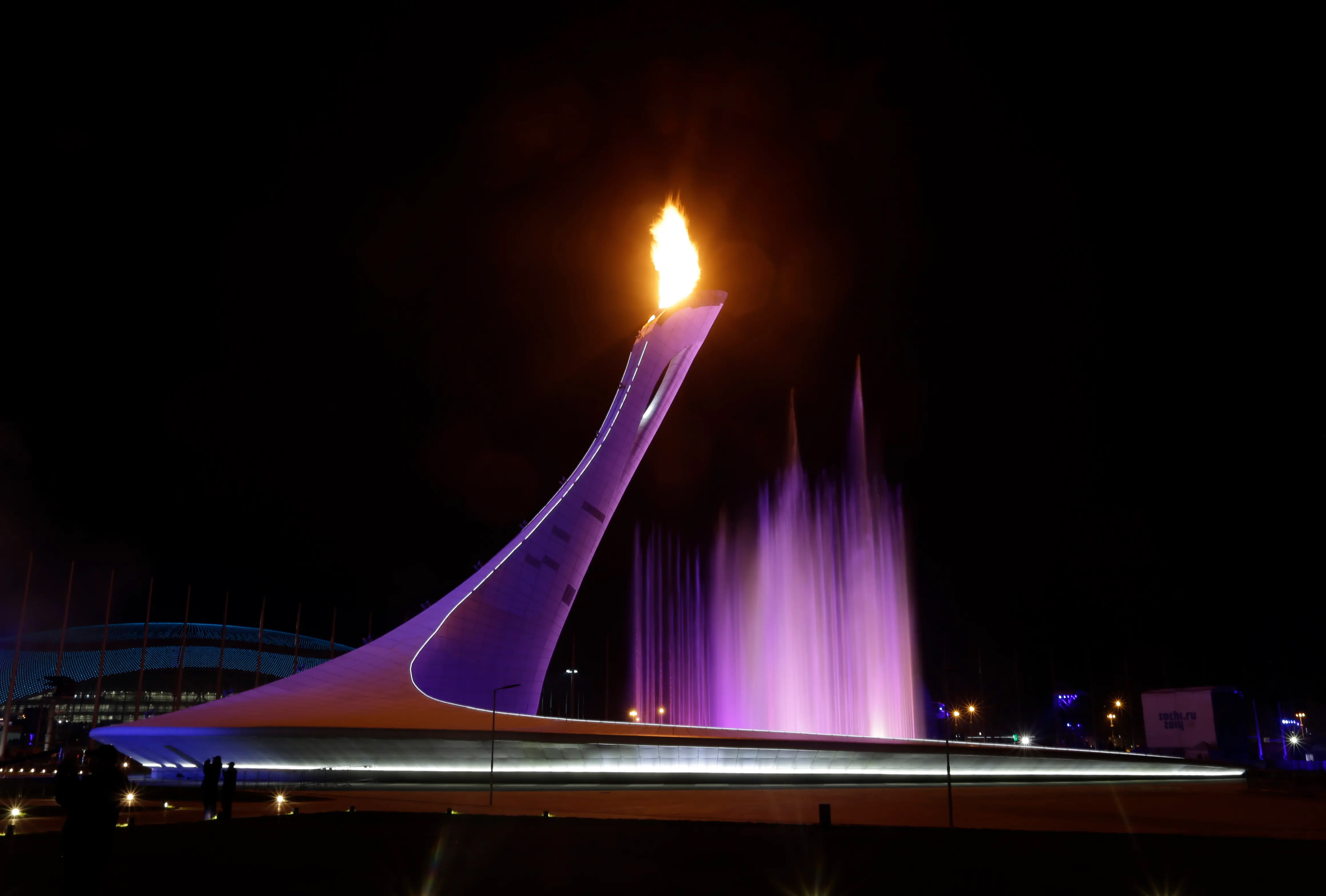Зажжение олимпийского огня в Сочи